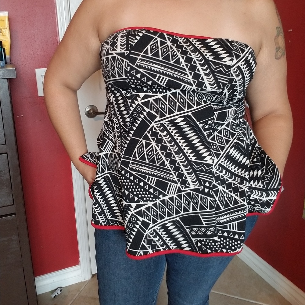 Strapless top